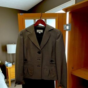 LeSuit womens skirt suit- size 6